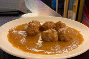 Albóndigas en Bar Álvaro